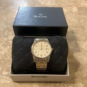 For sale is a Bulova watch.